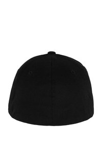 Čierna baseballová čiapka, textilný materiál s hladkou textúrou, zaoblený tvar, konštrukcia z šiestich panelov a ventilačné otvory na korune.