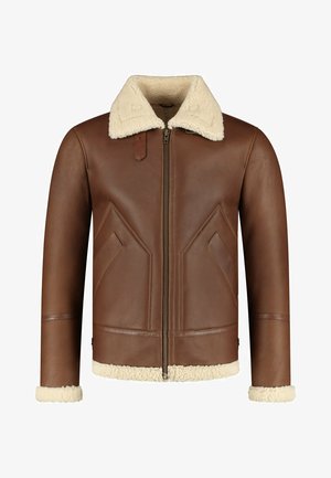 Braune Lederjacke mit einem cremefarbenen Lammfellkragen und -manschetten. Verfügt über einen Reißverschluss und schräg angeschnittene Seitentaschen mit einer glatten Textur.
