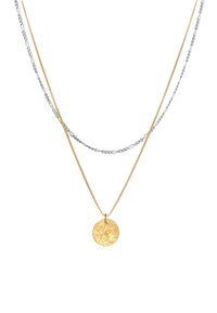 Guld- og sølvbelagt halskæde med en struktureret rund pendant. Kæderne er delikate med varierende designs og længder.