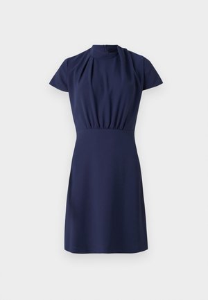 Marineblaues Kleid mit kurzen Ärmeln, hohem Ausschnitt und gerafftem Taillenbund. Glatte Textur und knielanger Saum mit verdecktem Reißverschluss im Rücken.