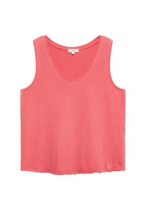 Bezrękawnik w kolorze koralowego różu z dekoltem w kształcie litery V i małą metką z tkaniny przy dolnym brzegu, prosty wzór na białym tle.