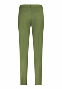 Pantaloni verdi su misura con una texture liscia, vestibilità slim e tasche posteriori. Presentano una vita alta intermedia e passanti per la cintura.