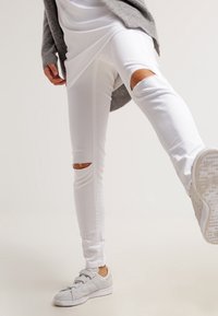 Noisy May Vaqueros pitillo - white
