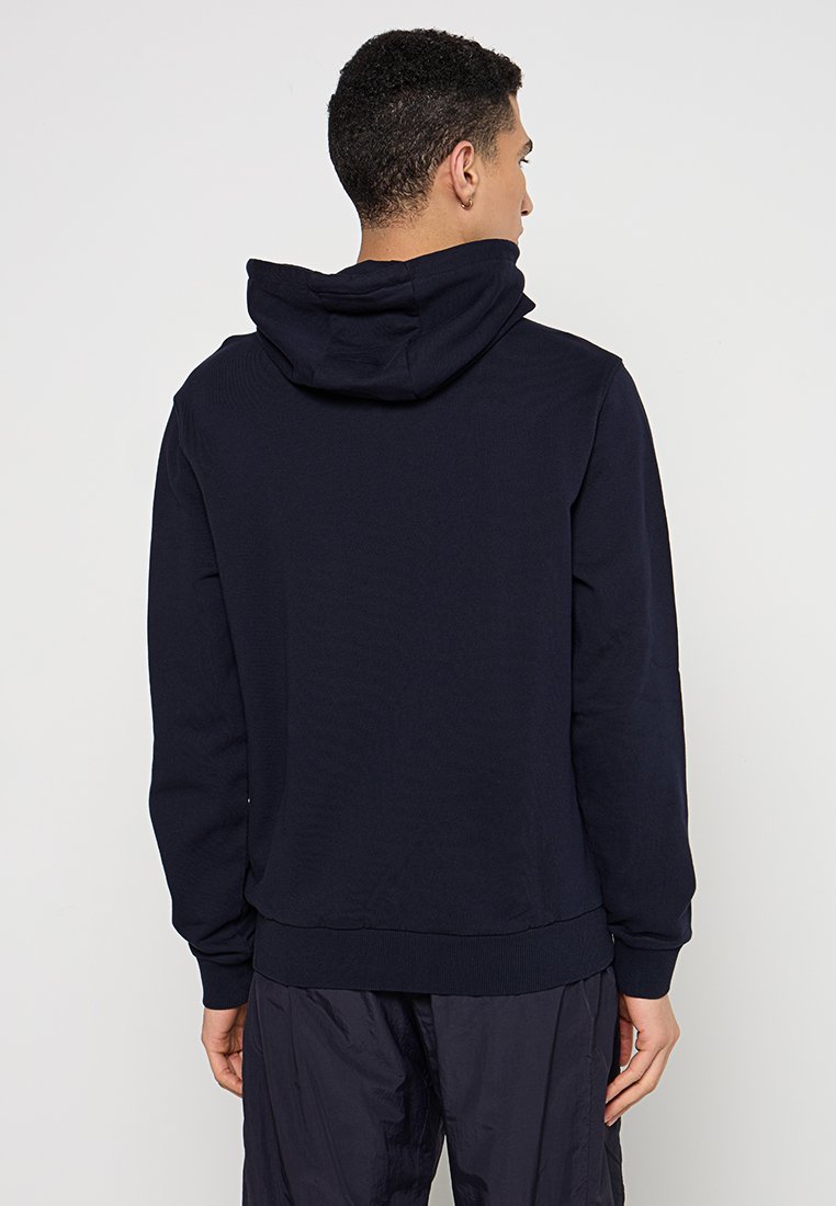 Marineblauer Hoodie aus weichem Material, mit einer Kängurutasche, gerippten Bündchen und einer Kapuze mit Kordelzug für eine verstellbare Passform.