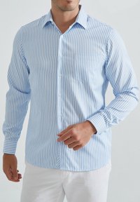 Non sélectionné, ciel