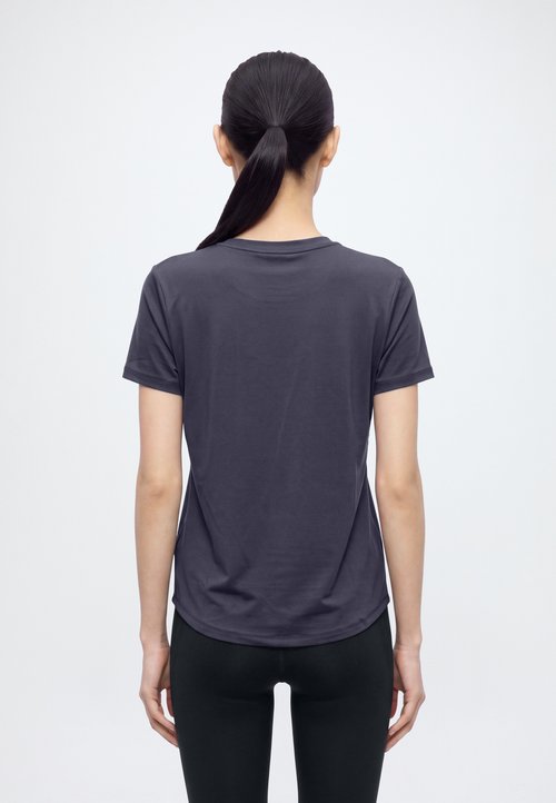 Nike ONE CLASSIC - Sports T-shirt - gridiron/white — foto 3
