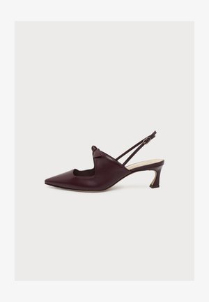 Alexandre Birman, CLARITA SCULPT - Classic heels - cherry lacquer