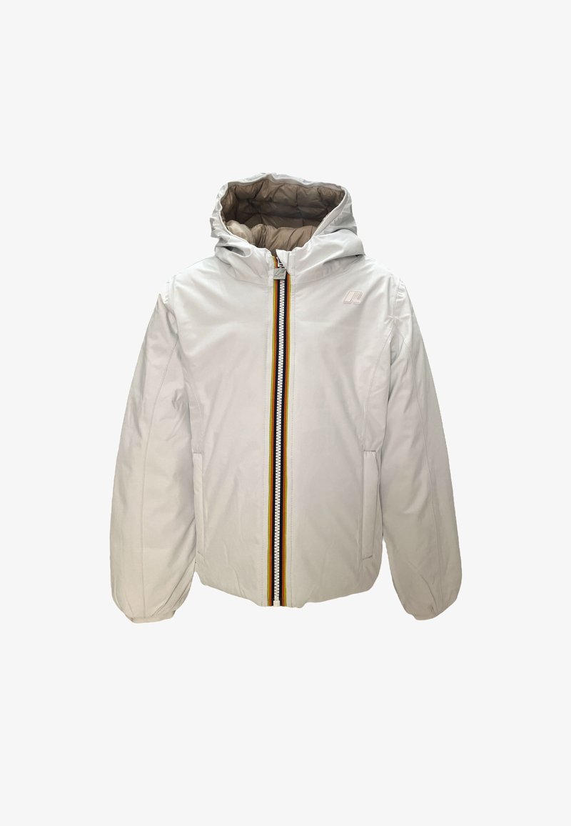 Giacca isolante bianca con cappuccio aderente, dotata di zip frontale con una striscia multicolore, polsini elasticizzati e due tasche laterali.