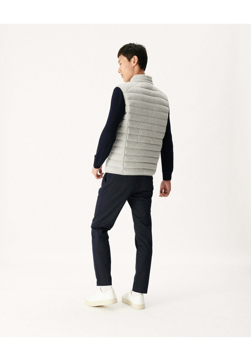 JOTT TOM - Chaleco - gris