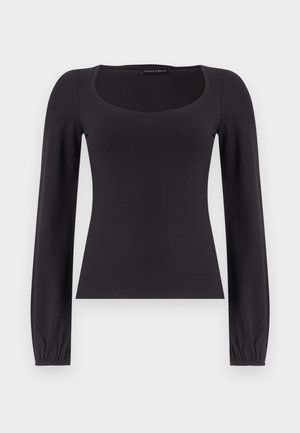 Μαύρο στενό μακρυμάνικο τοπ με τετράγωνο ντεκολτέ και ελαστικές μανσέτες σε απλό λευκό φόντο.