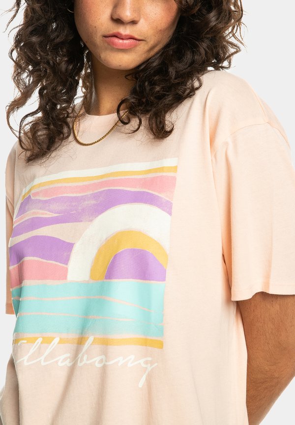 VERY LAST MOMENT - Print T-shirt - tropical peach4