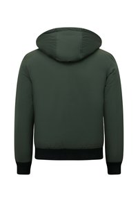 Groene jas met capuchon gemaakt van zacht, gladde stof, met geribbelde manchetten en zoom. Eenvoudig ontwerp zonder zichtbare logo's of patronen.