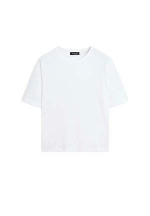 Weißes Baumwoll-T-Shirt mit kurzen Ärmeln, Rundhalsausschnitt und schwarzem Etikett am Kragen vor weißem Hintergrund.