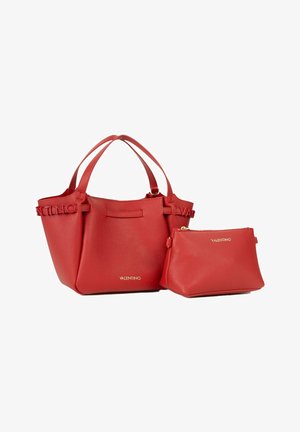 Sac à main Red Valentino avec double poignée et pochette assortie zippée, tous deux en cuir texturé avec des accents de logo.
