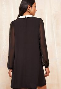 Friends Like These CONTRAST COLLAR TAILORED  - Denné šaty - grey
