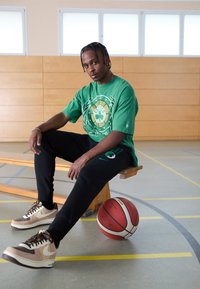 Nike Performance NBA BOSTON CELTICS JOGGERS - Tracksuit bottoms - black