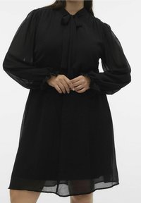Vero Moda Curve Sukienka z dżerseju