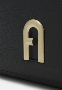 Furla PRIMULA - Kabelka - nero