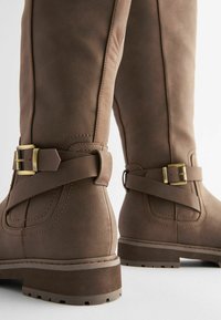 Next FOREVER COMFORT BUCKLE DETAIL  - Vysoká obuv - brown