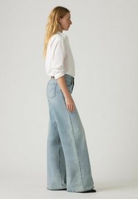 Levi's® WIDE LEG - Vaqueros a campana - headwinds ahead