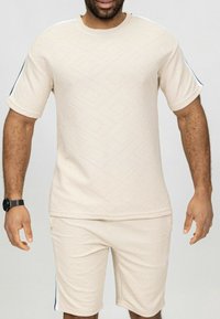 Non sélectionné, beige