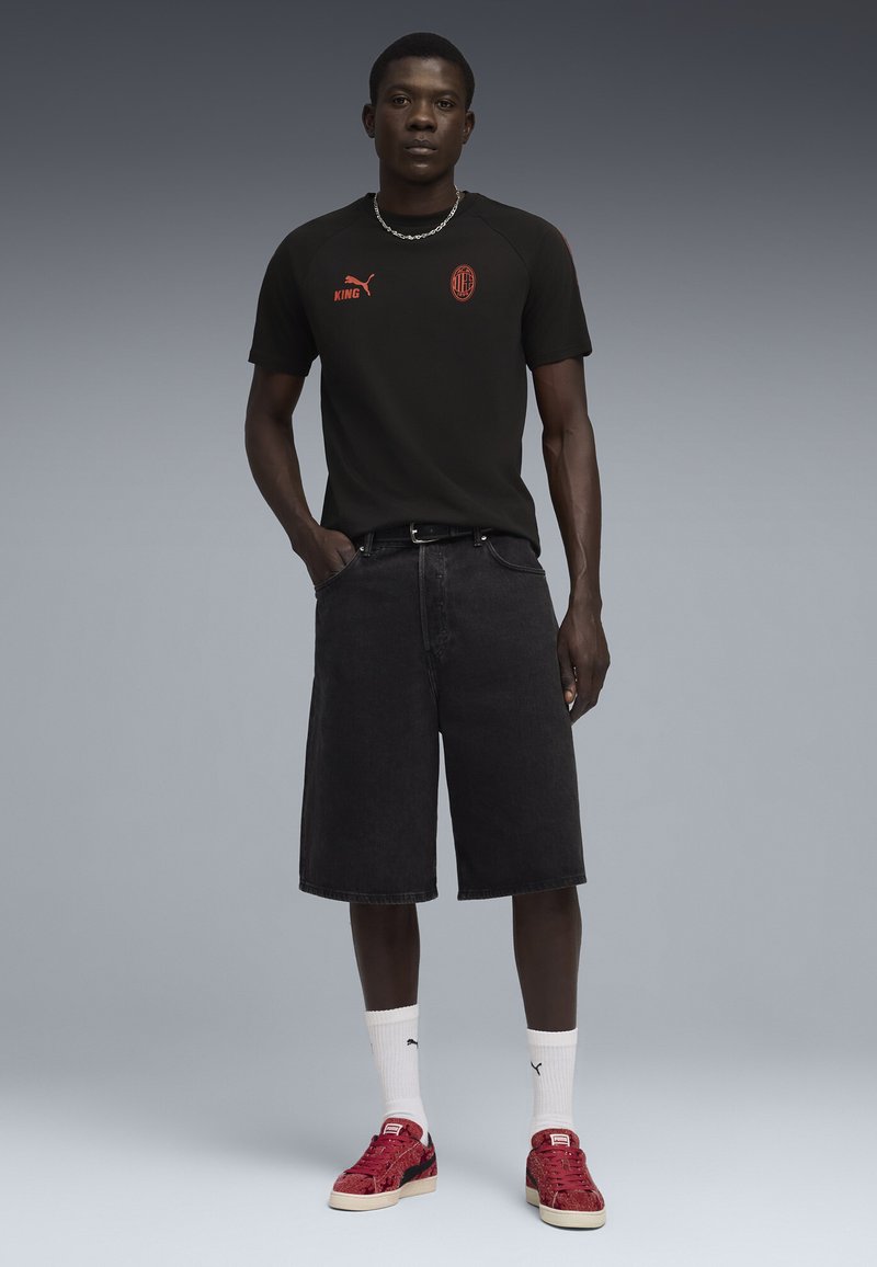 Puma AC MILAN KING - Klubové oblečení - black-red fire