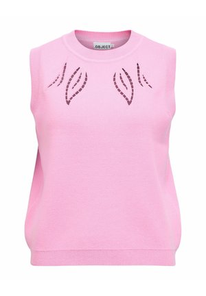 Ujjatlan rózsaszín kötött felső kerek nyakkivágással és szimmetrikus kivágott levélmintákkal a nyak közelében.