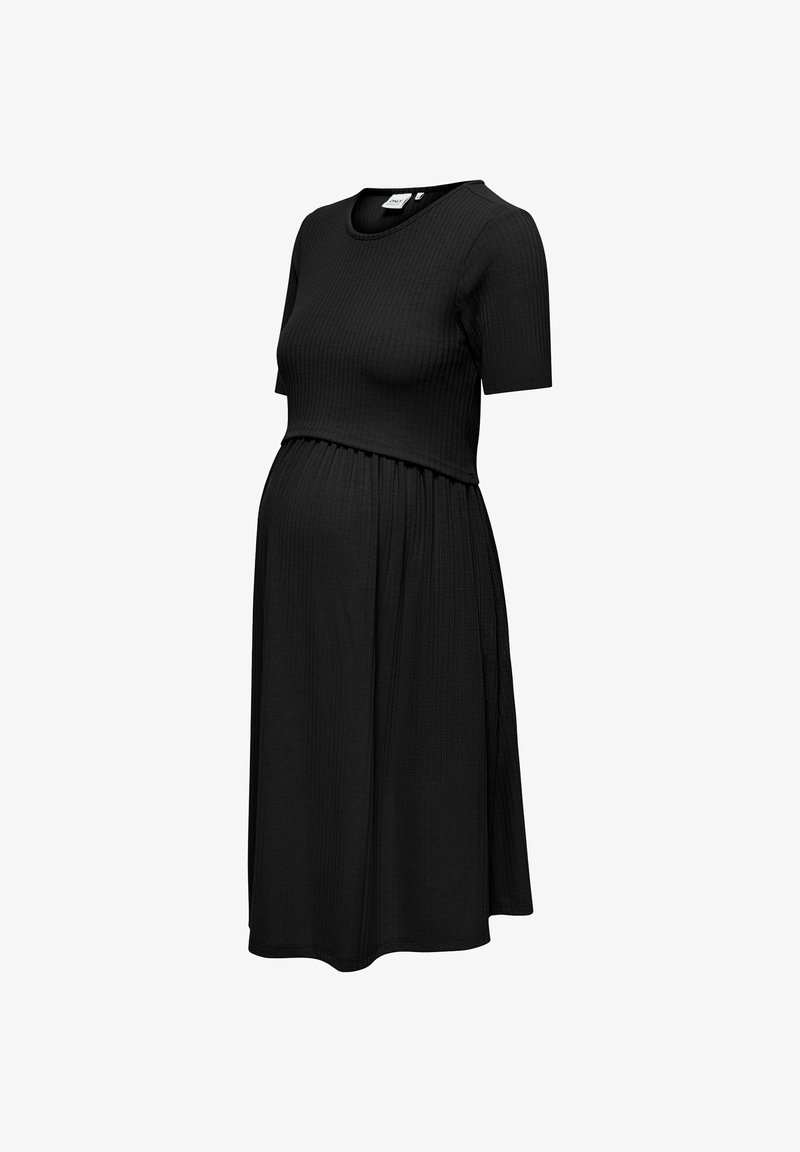 Robe de maternité noire mi-longue avec manches courtes, texture côtelée et un design à couches au niveau de la taille.