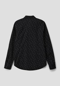 Schwarzes Hemd mit Spread-Kragen, das ein verstreutes Dreiecksmuster in Gold aufweist. Lange Ärmel mit geknöpften Manschetten. Detail an der Rückenpasse.