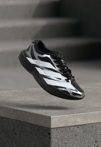 Δεν επιλέχθηκε, core black/footwear white/iron metallic
