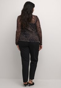 Kaffe Curve JOHANNA - Langarmshirt - major brown black leopard