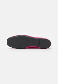 Vagabond Ballerines - red