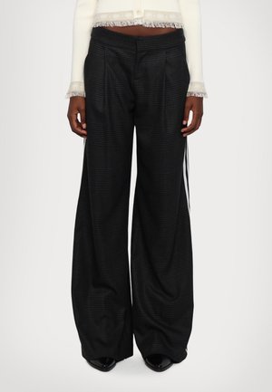 Trousers - charcoal grey