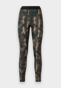 Tight-fitting leggings in dark green with a snake skin pattern, featuring a wide black waistband with embossed brand name.