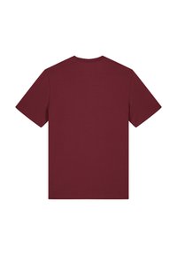 Bordeaux t-shirt met korte mouwen en ronde hals. Vriendelijke textuur, effen kleur en geen zichtbare patronen of accenten.