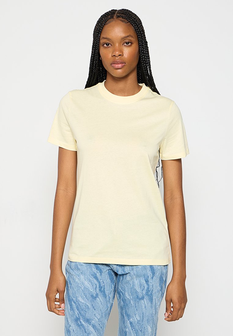 Selected Femme T-shirt basic lichtgeel Selected Femme T-shirt basic lichtgeel