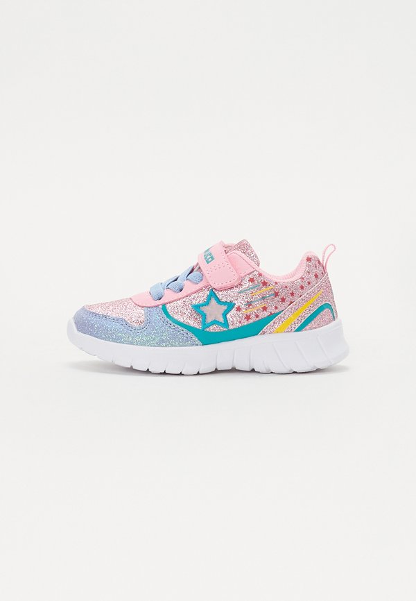 FANTASY STAR - Trainers