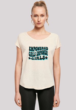 INTERNATIONALER FRAUENTAG  EMPOWERED GIRLS POWER - Print T-shirt - whitesand