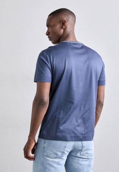 Emporio Armani T-Shirt basic - avio light