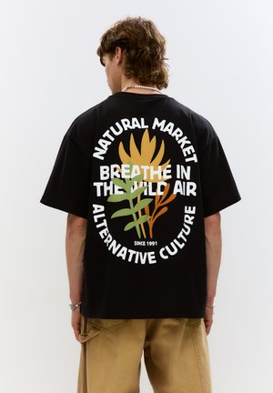 PULL&BEAR NATURAL MARKET - Majica kratkih rukava s printom - black