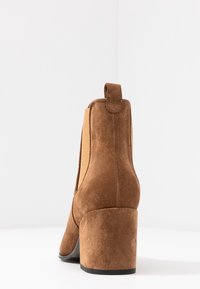 Kennel + Schmenger Botines bajos - cognac