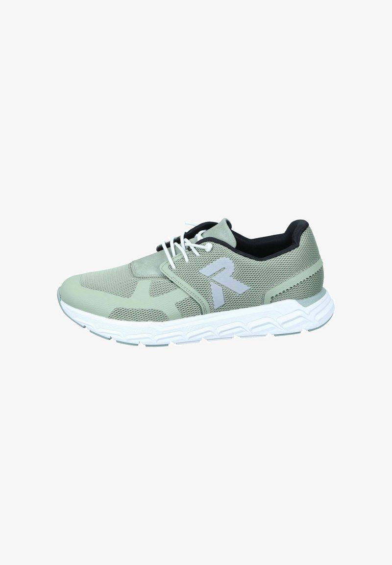 Chaussure de sport en maille vert clair avec semelle en caoutchouc blanc, présentant des accents gris et un logo sur le côté. Design à lacets et col rembourré.