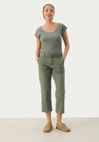 Part Two SOFFYNS - Chino-püksid - agave green