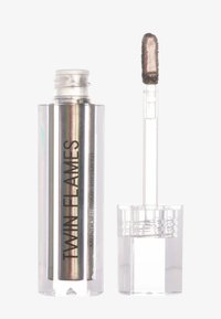 Sombra de ojos líquida en un tubo transparente con un acabado plateado iridiscente. Incluye un aplicador plano para una aplicación precisa.