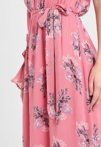 Topshop Maxiklänning - pink