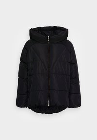 Svart puffjacka med stor huva, dragkedja fram och elastisk fåll. Har quiltade detaljer och en glänsande silverfärgad dragkedja.