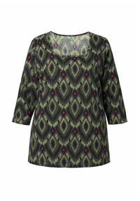 Grün gemusterte Bluse mit quadratischem Ausschnitt und Dreiviertelärmeln. Verfügt über rautenförmige Designs mit pinken Akzenten auf einem dunklen Hintergrund.
