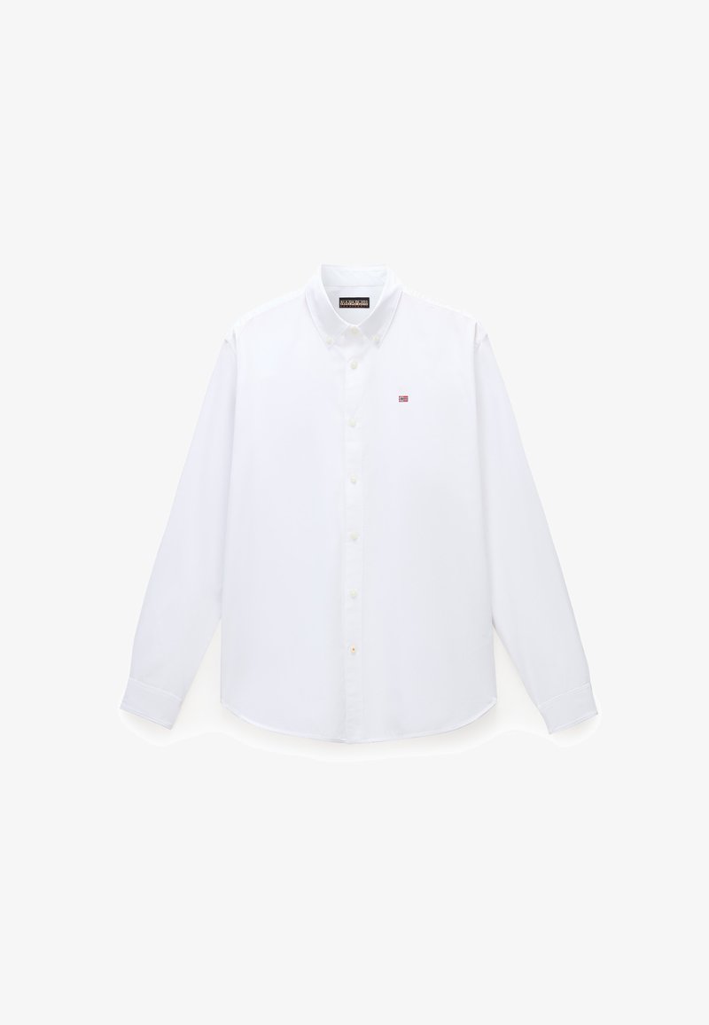 Camicia bianca con bottoni, maniche lunghe, colletto e un piccolo dettaglio di bandiera ricamato. Tessuto liscio con una vestibilità classica.