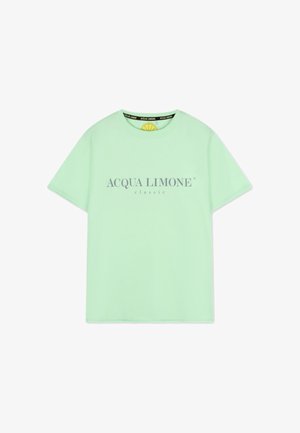 Ljus mintgrön bomull T-shirt med korta ärmar, med rund halsringning och texten "ACQUA LIMONE classic" i grått. Slät textur.