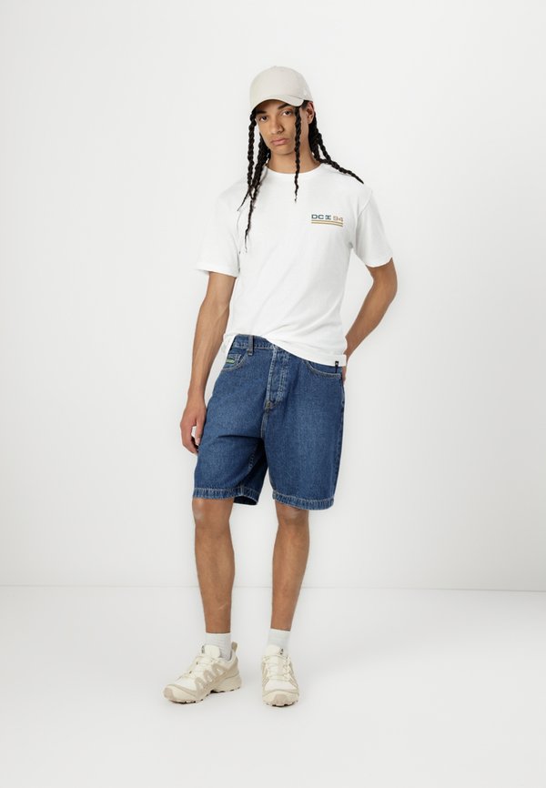 TRUE NORTH - Print T-shirt3